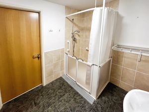 Shower Room - click for photo gallery